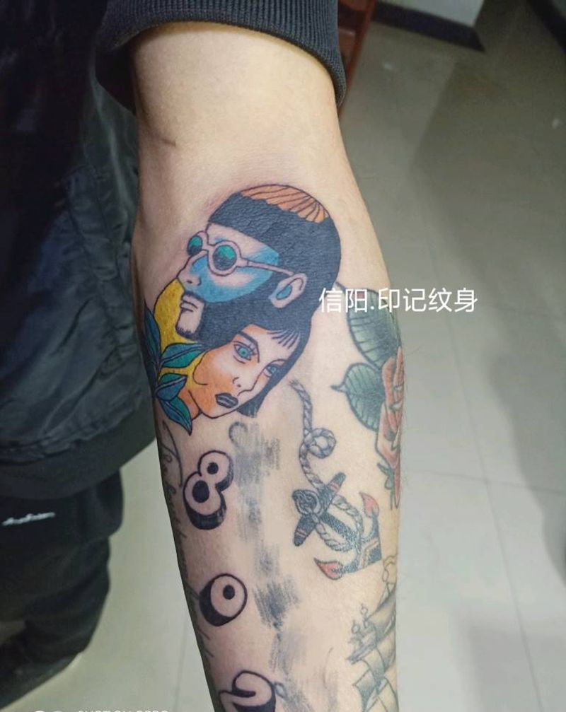 大叔小萝莉纹身图片