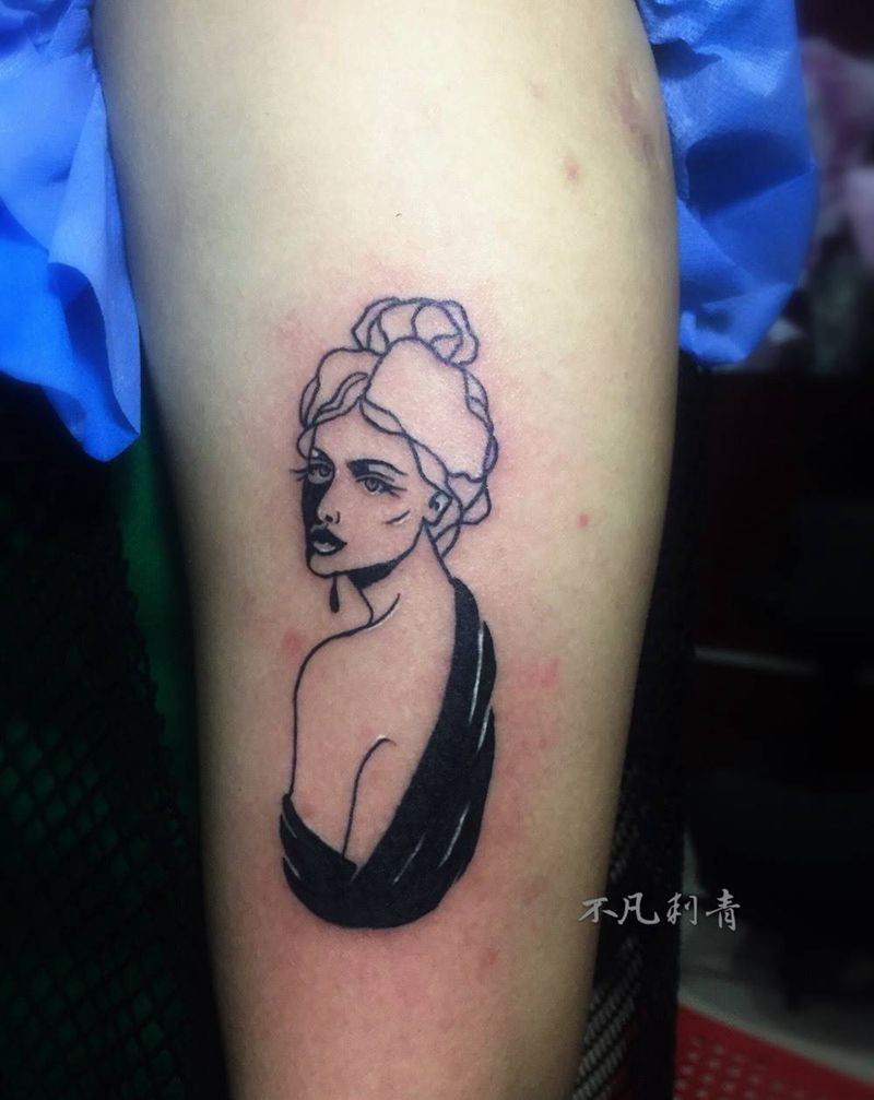 忧郁的女人纹身图片_清新手臂插画纹身图案