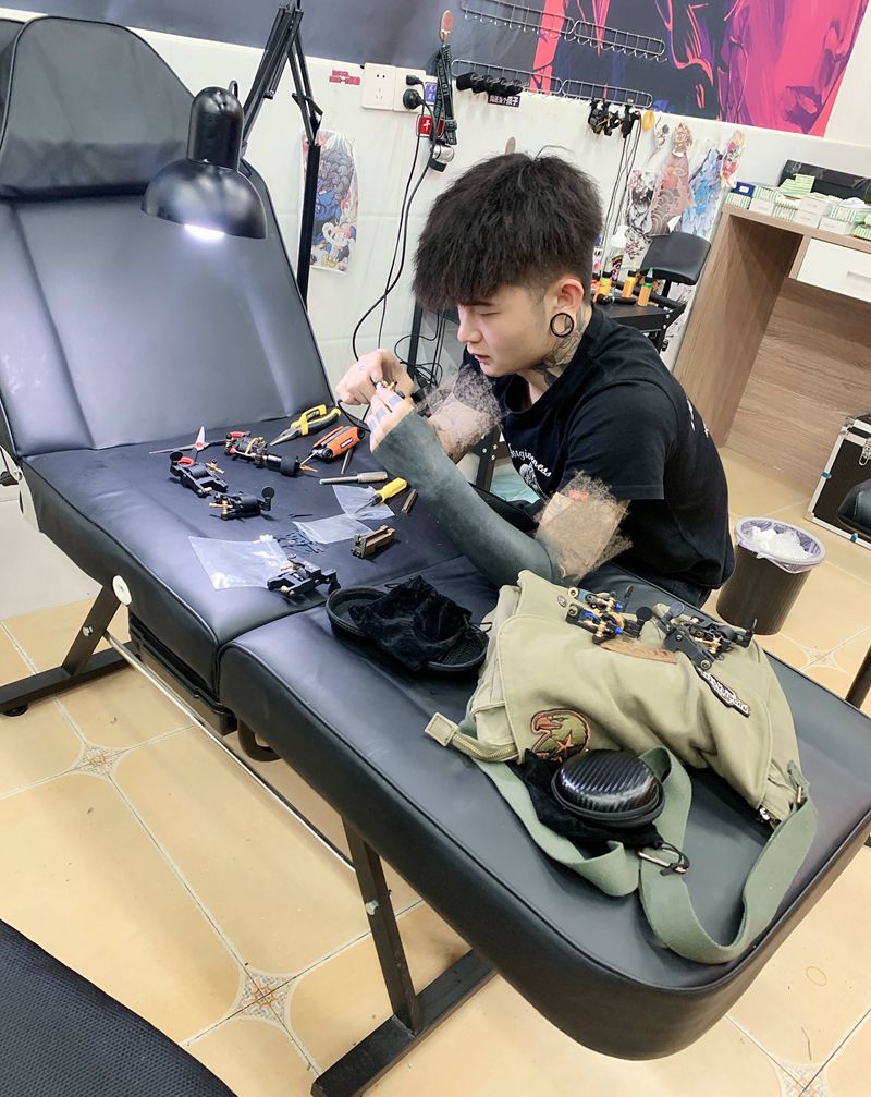 机器纹身图片_人纹身图案