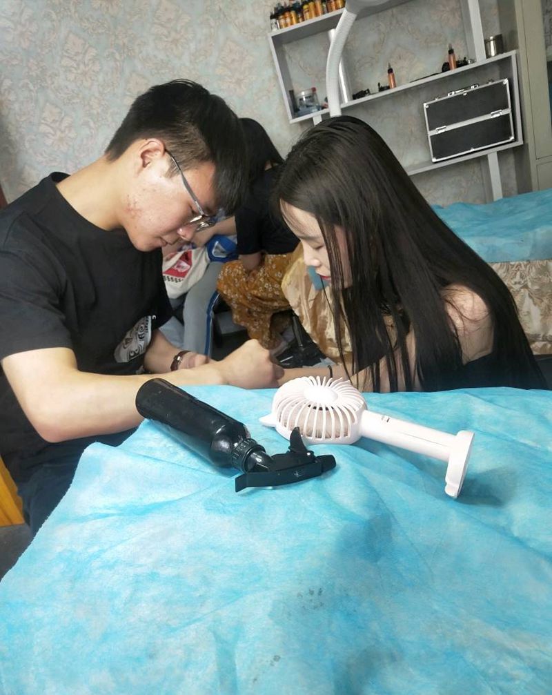 遮盖前男友纹身图片_手臂点刺纹身图案