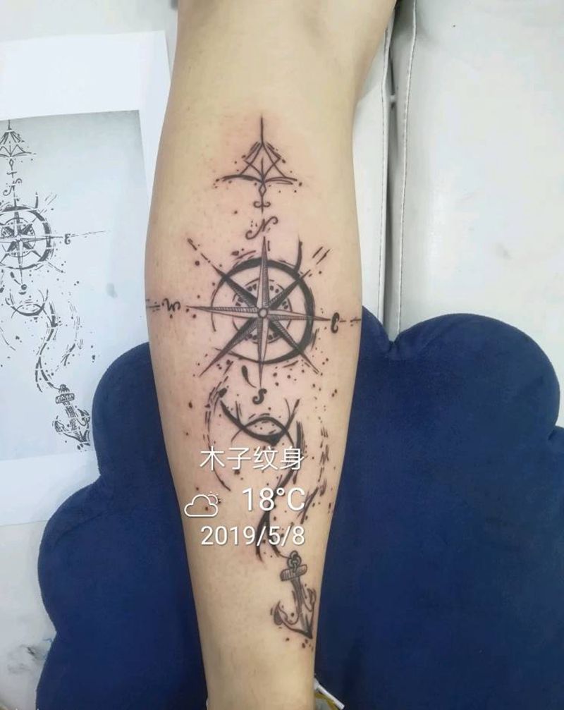 指南针纹身图片_腿部纹身图案