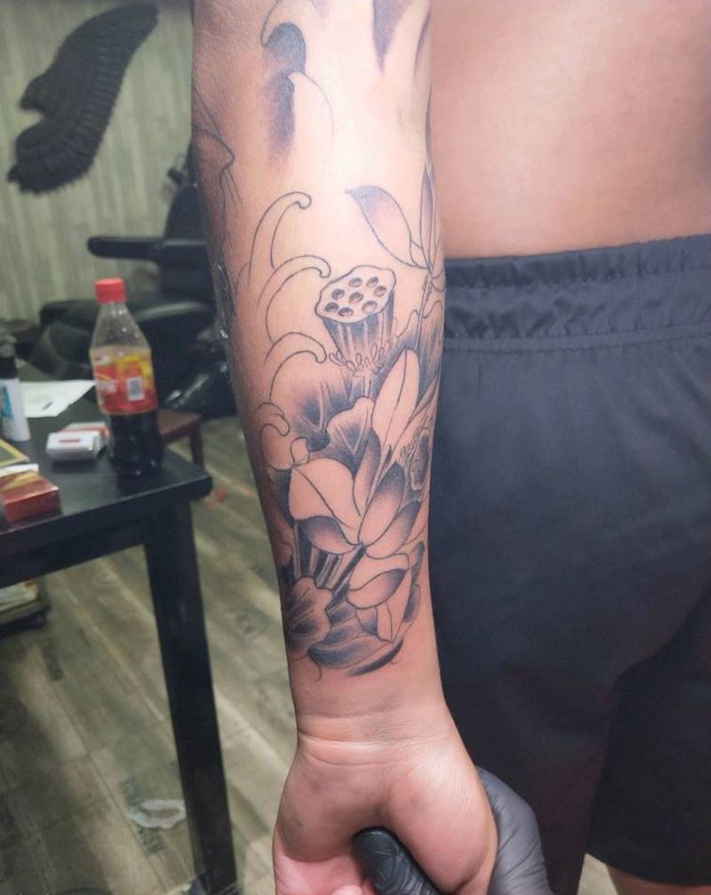 荷花纹身图片