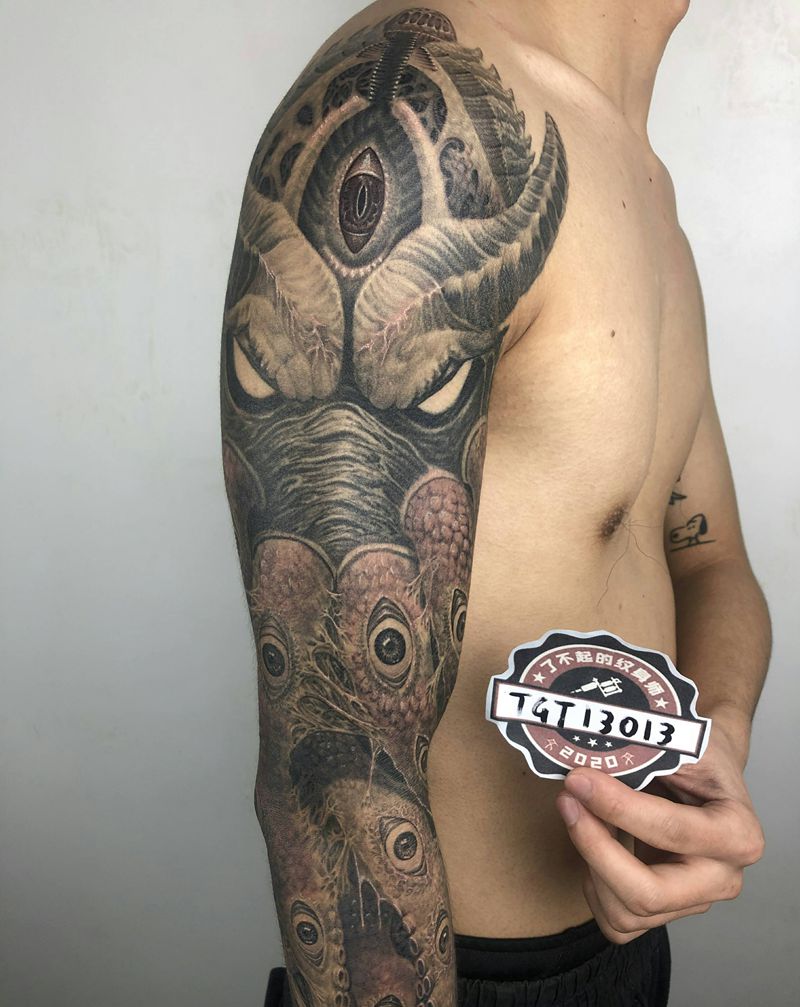 生化章鱼纹身图片_手臂欧美写实暗黑生化章鱼纹身图案