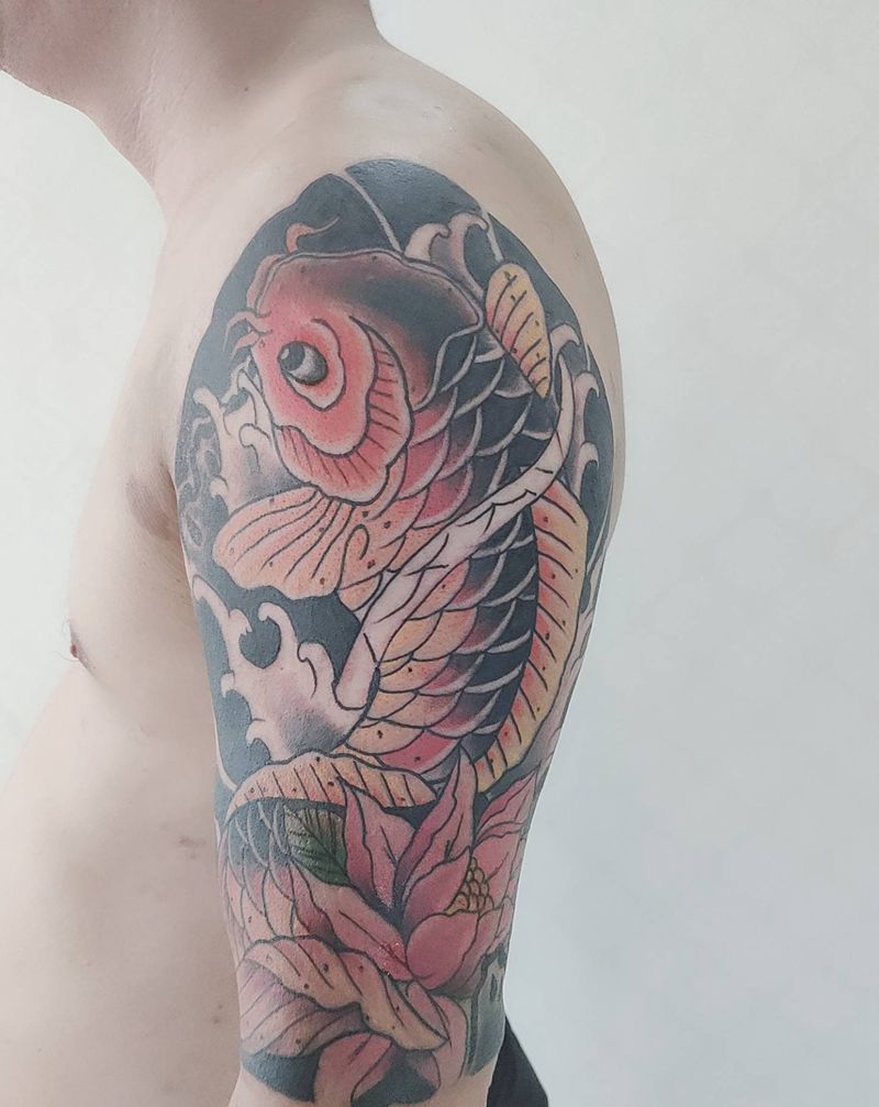 鲤鱼纹身图片_手臂老传统纹身图案