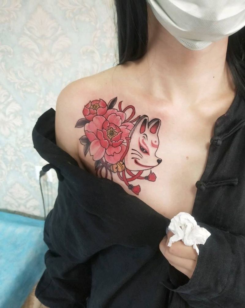 胸花纹身图片_胸部新传统纹身图案