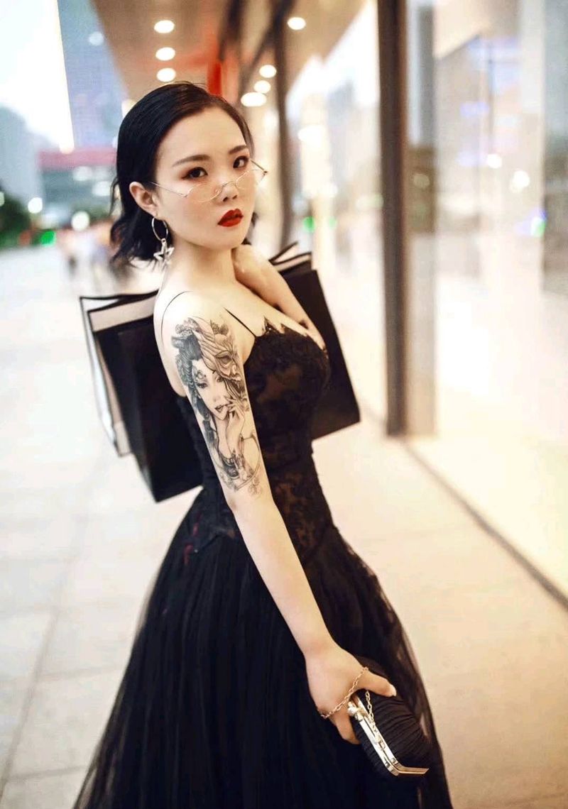 客照纹身图片_手臂老传统纹身图案