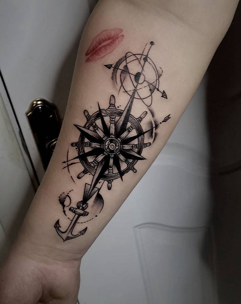 欧美船舵几何纹身图片_手部手臂欧美写实图腾船舵船锚指南针纹身图案