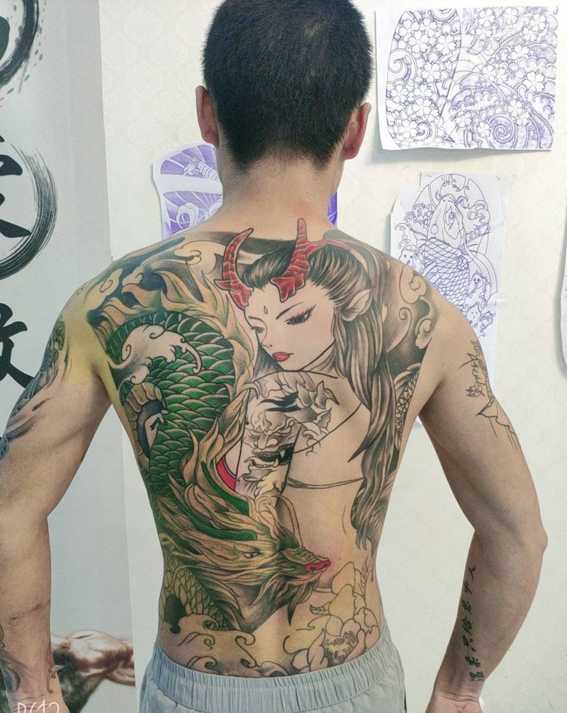 龙姬纹身图片_背部新传统纹身图案