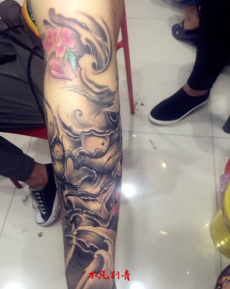 般若浪花包小臂纹身图片_传统习俗手臂手部成品人物鬼神静物植物纹身图案