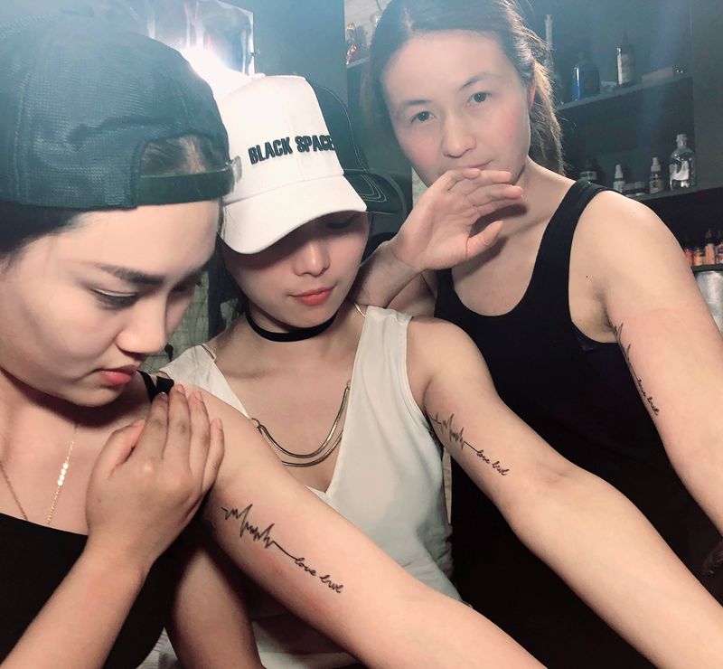 姐妹花纹身图片