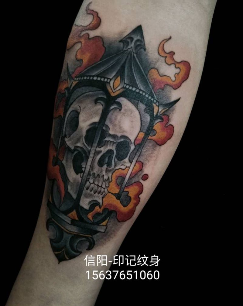 骷髅纹身图片_New School纹身图案