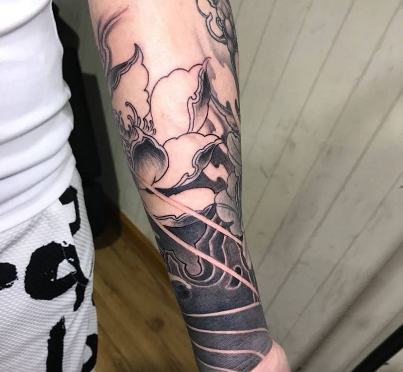 包小臂纹身图片_成品手臂传统原创植物手部纹身图案