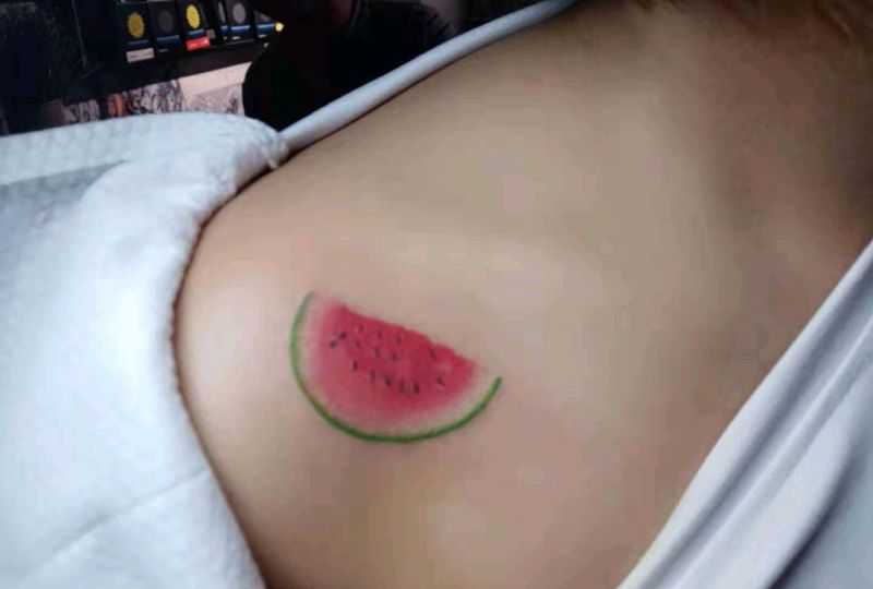 西瓜纹身图片_小清新纹身图案