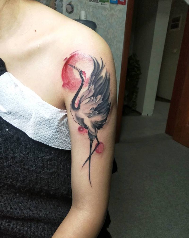 鹤纹身图片_肩部手臂新传统纹身图案