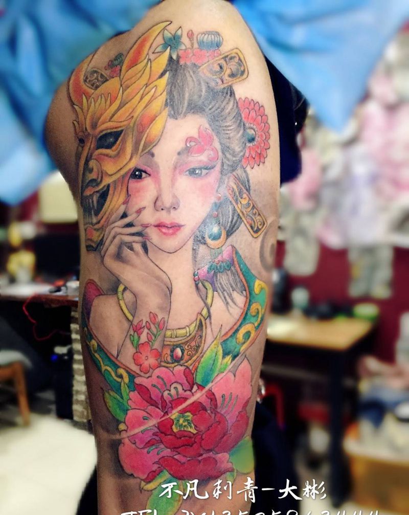 大腿明月艺妓纹身图片_成品腿部传统人物艺妓纹身图案