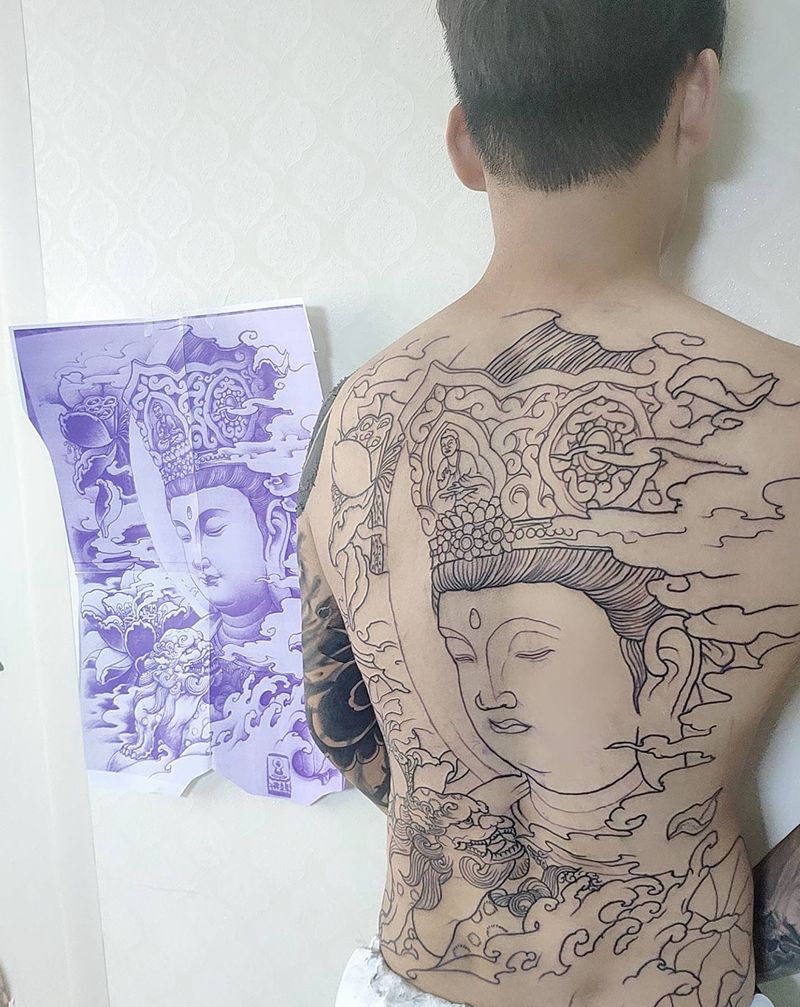 文殊菩萨纹身图片_背部新传统纹身图案