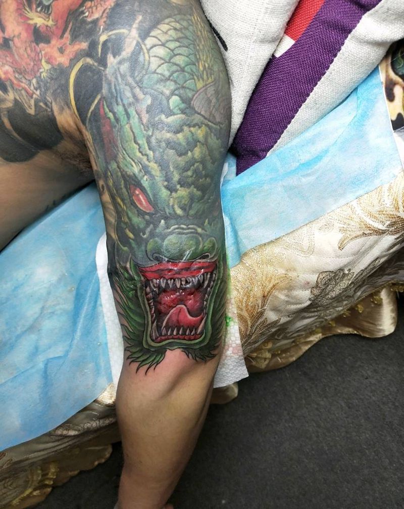 遮盖疤痕纹身图片_手臂老传统纹身图案