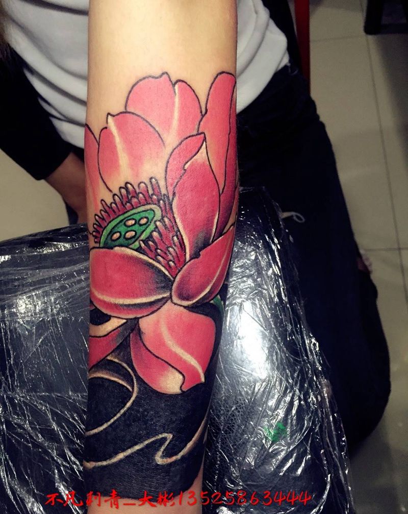 遮盖旧纹身纹身图片_手臂植物传统纹身图案