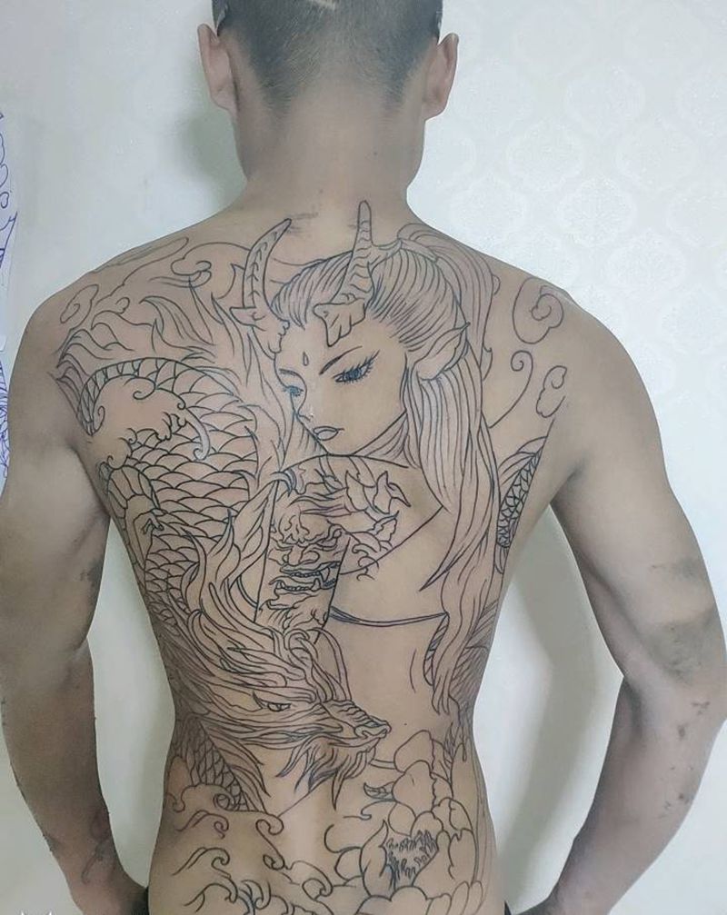 龙姬纹身图片_背部新传统纹身图案