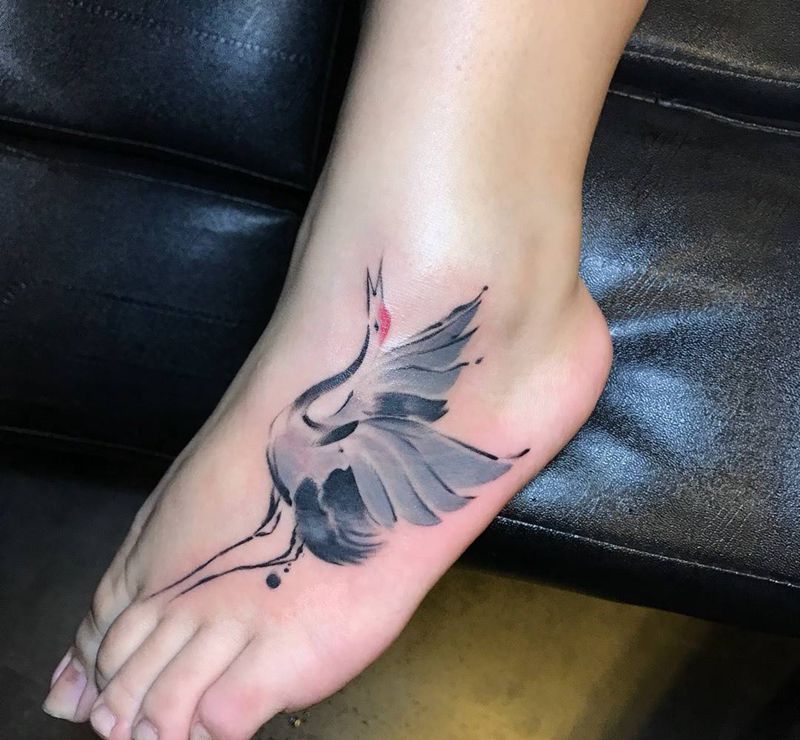 鹤纹身图片_成品脚部传统清新国画动物纹身图案