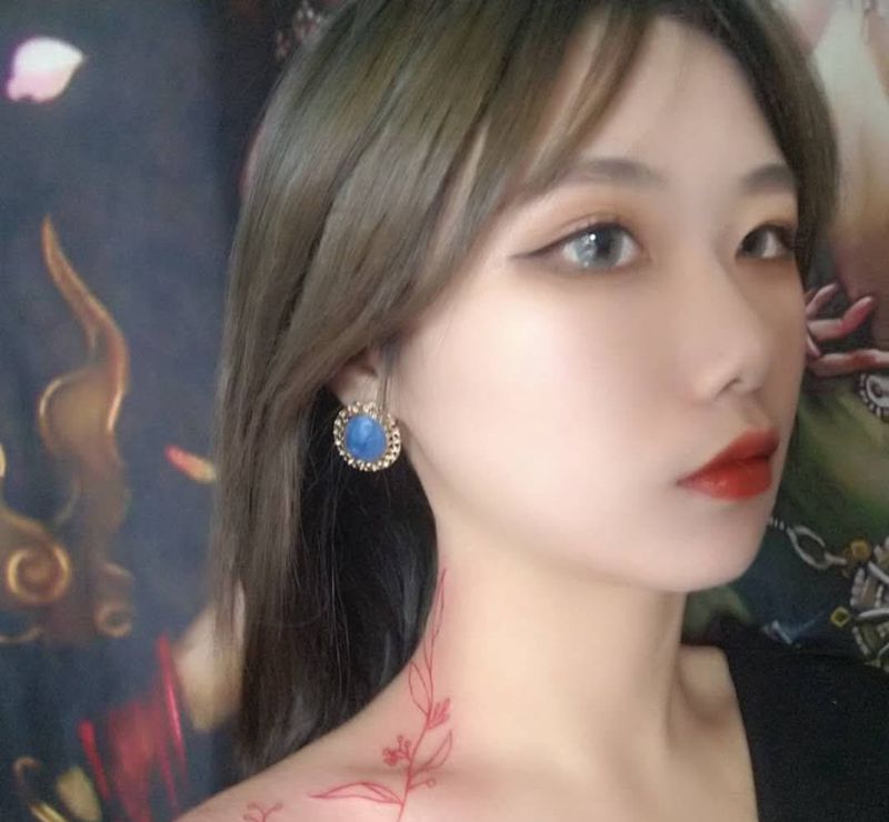 线纹身图片_颈部点刺纹身图案