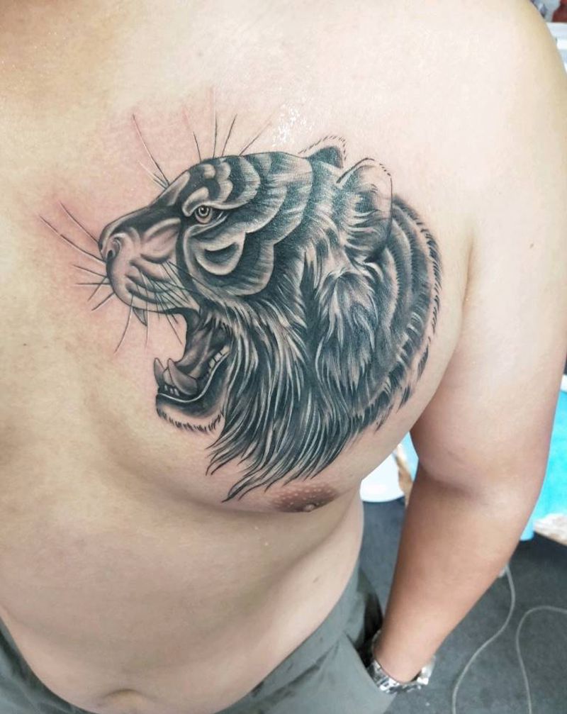 虎头纹身图片_胸部老传统纹身图案