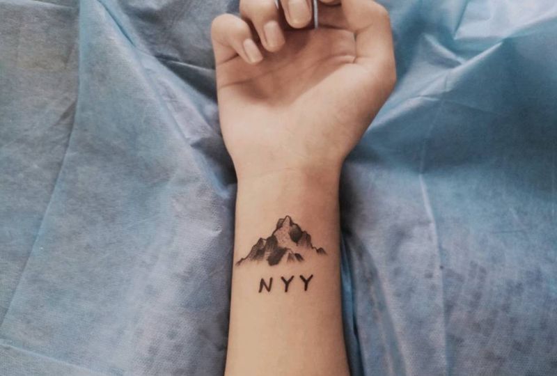 手腕小纹身纹身图片_手部纹身图案