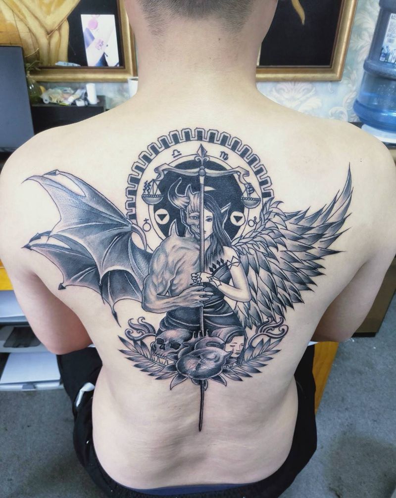 天使与恶魔纹身图片_背部纹身图案