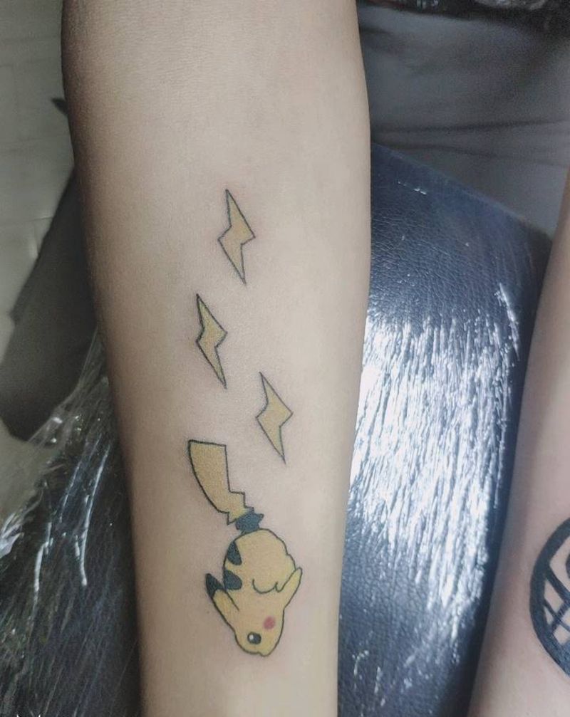 皮卡丘纹身图片_手臂欧美写实纹身图案