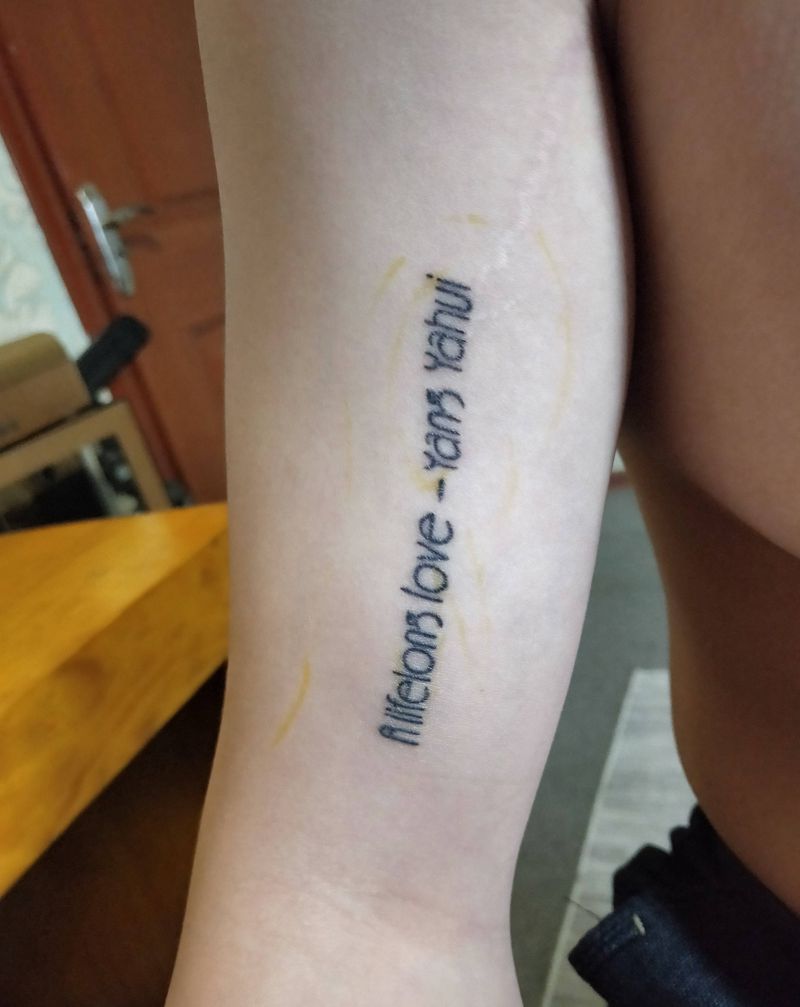 遮盖前任纹身图片_手臂点刺纹身图案