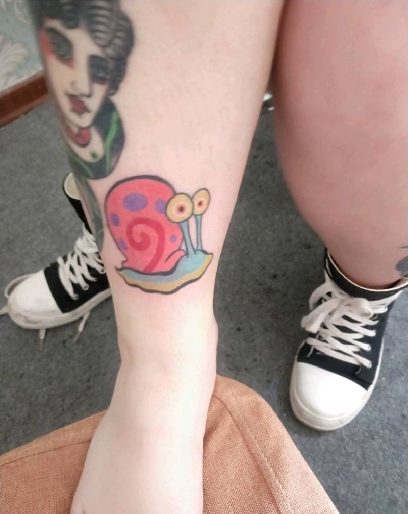 小蜗纹身图片_腿部水彩纹身图案