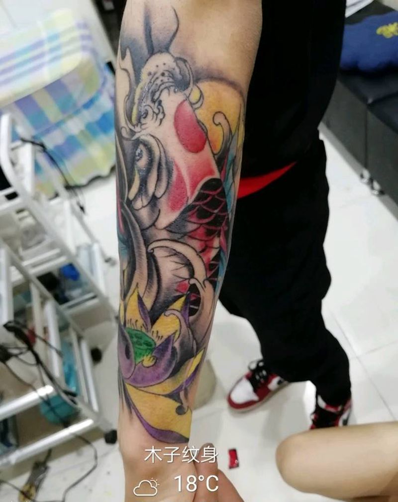 招财鱼纹身图片