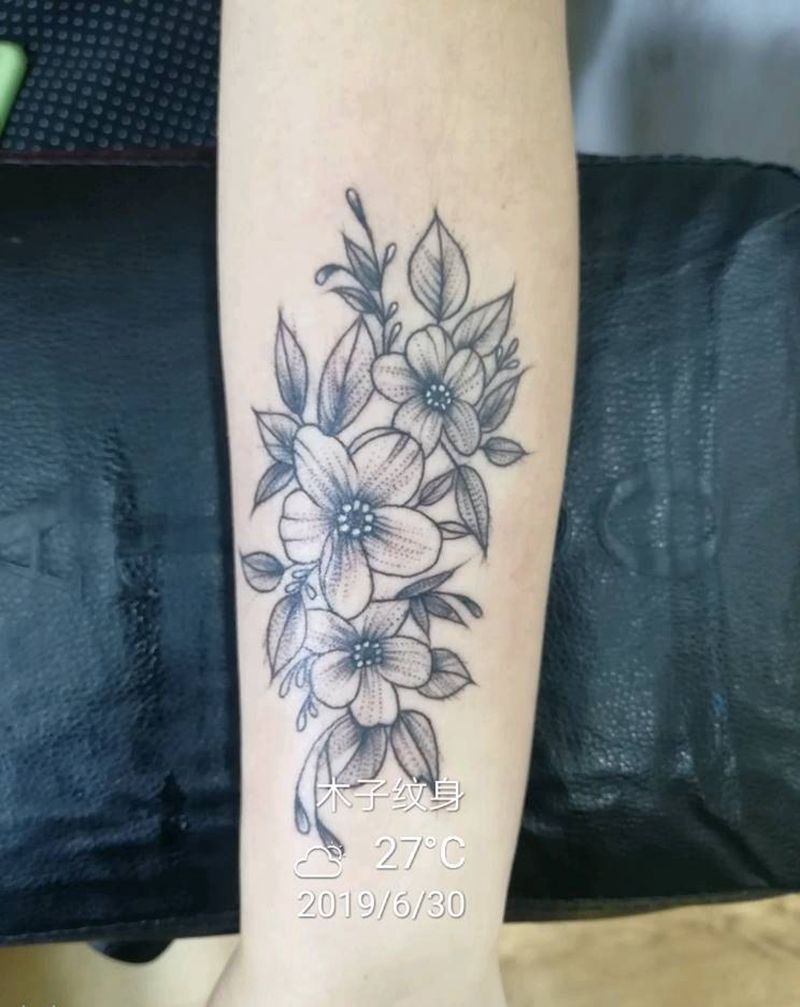 花纹身图片_手臂纹身图案