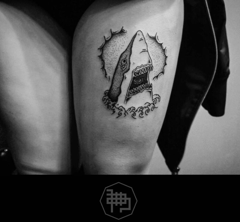 差个经理店里 作品太多没空处理[睡]纹身图片