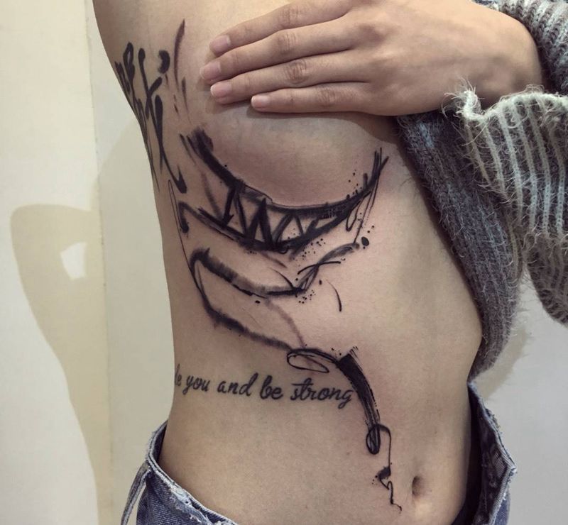 笑纹身图片_成品腹部胸部欧美国画原创纹身图案