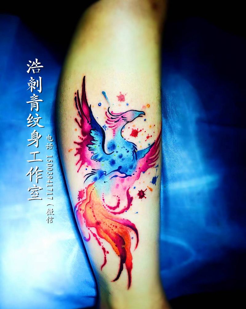水彩凤凰纹身图片_腿部纹身图案