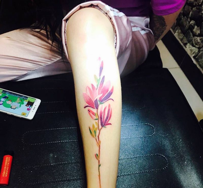 水彩花纹身图片