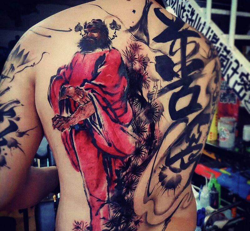 钟馗纹身图片_背部水彩水墨纹身图案
