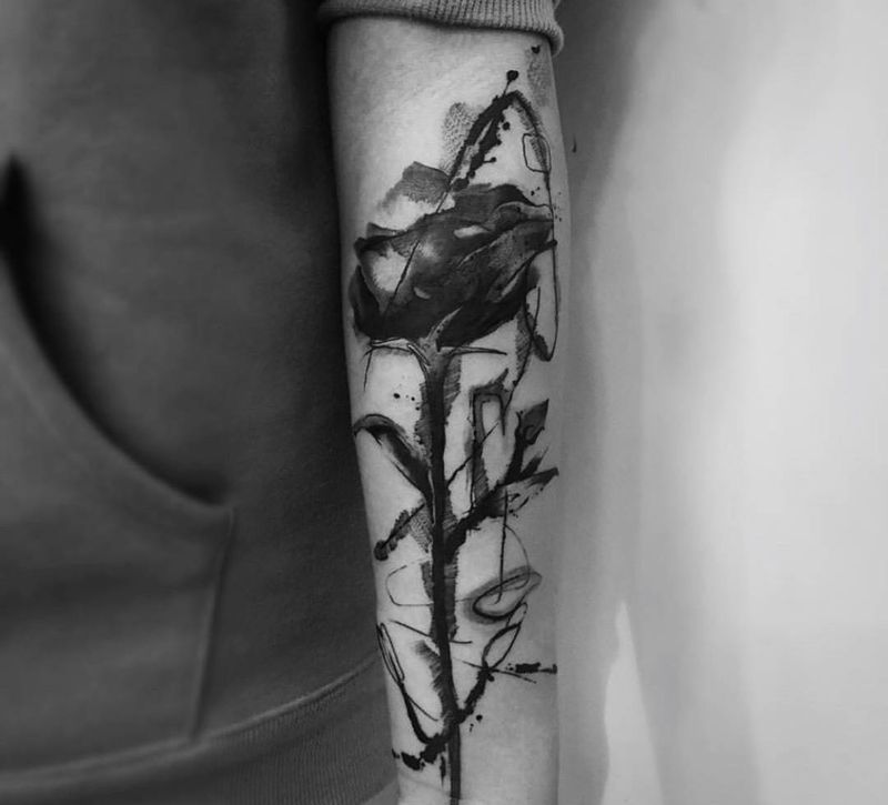 泼墨纹身图片_手臂手部水彩水墨纹身图案