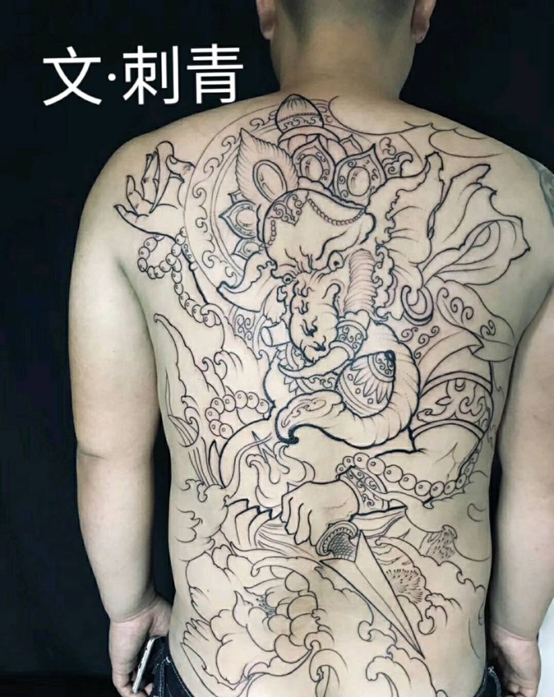 象神纹身图片_背部新传统纹身图案