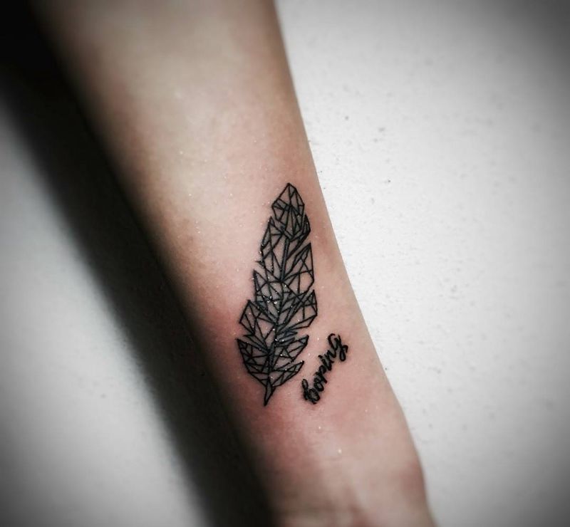 Two small.纹身图片_成品手臂清新欧美字符鬼神纹身图案