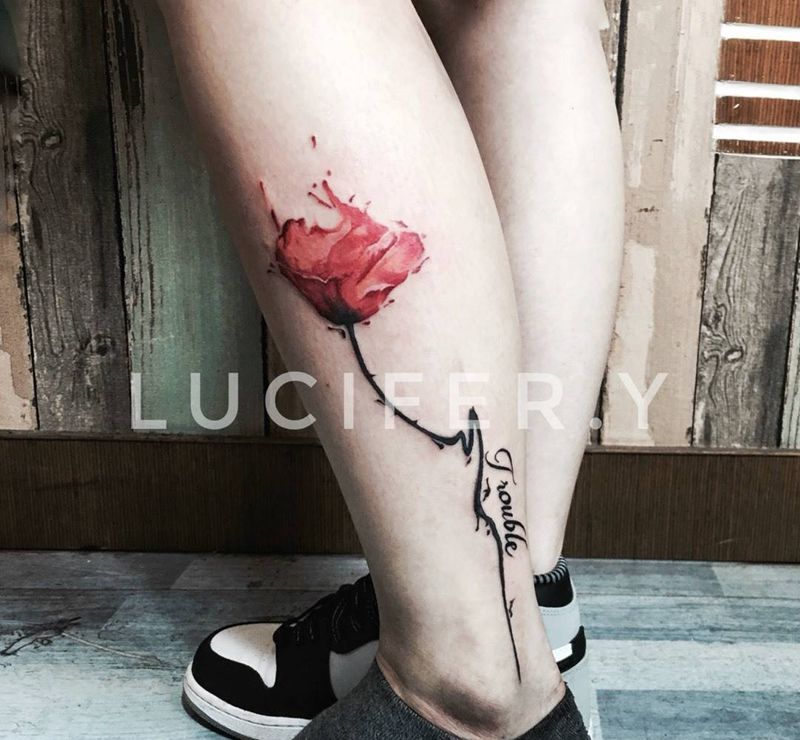 小腿泼墨花纹身图片_成品腿部国画清新字符植物纹身图案