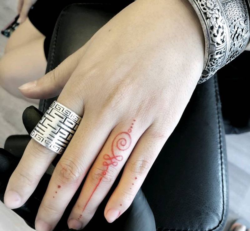清新纹身图片_手部几何图腾纹身图案