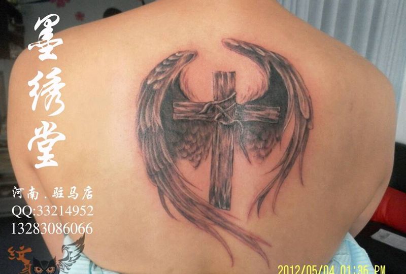 十字架纹身图片