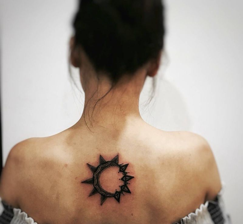 三小图.纹身图片_成品背部腿部清新几何动物纹身图案