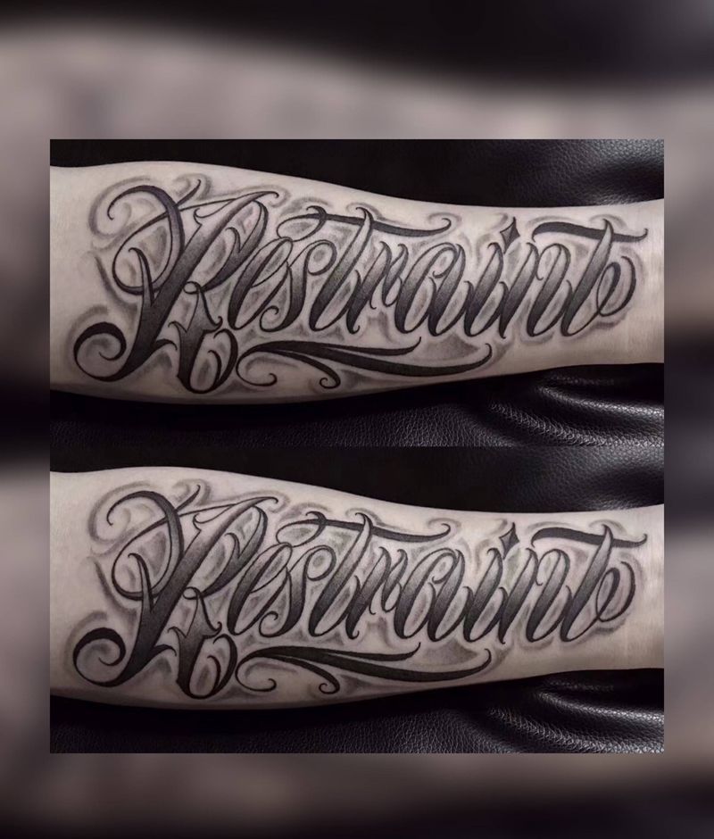 UVB2纹身图片_手臂花体字纹身图案