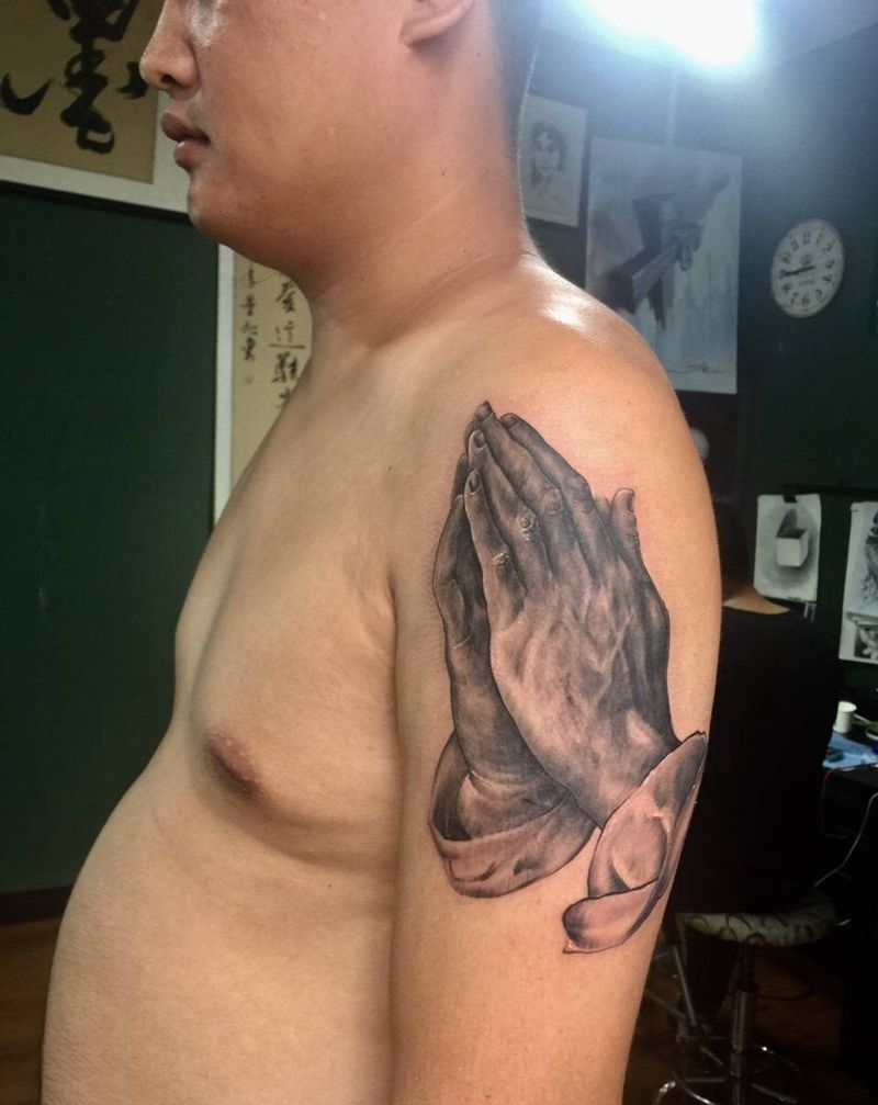 祈祷之手纹身图片