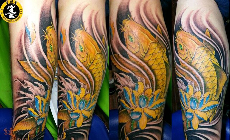 金色锦鲤纹身图片