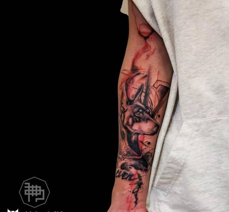 家人纹身图片_成品欧美国画写实动物原创手部纹身图案