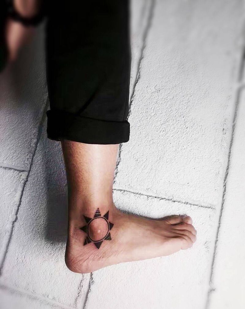 Third sun.纹身图片_成品脚部欧美清新图腾几何纹身图案